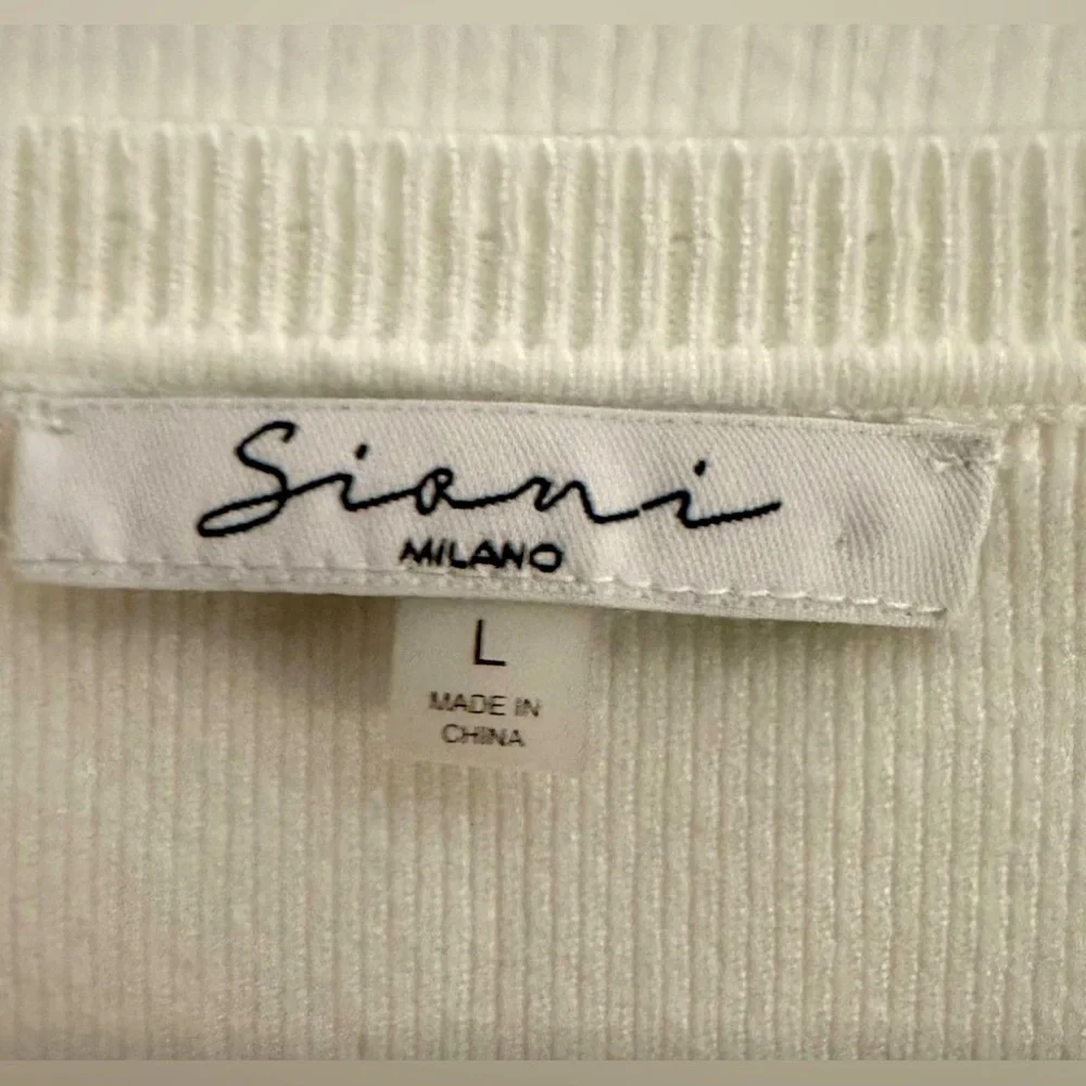 Sioni Cream V-Neck Sweater with Textured Sleeves